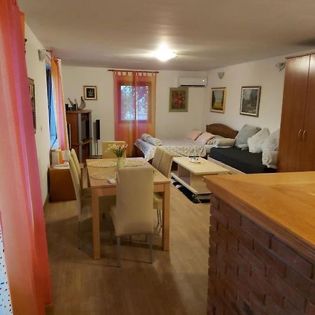 Studio Apartman Kotro Beli Manastir 외부 사진