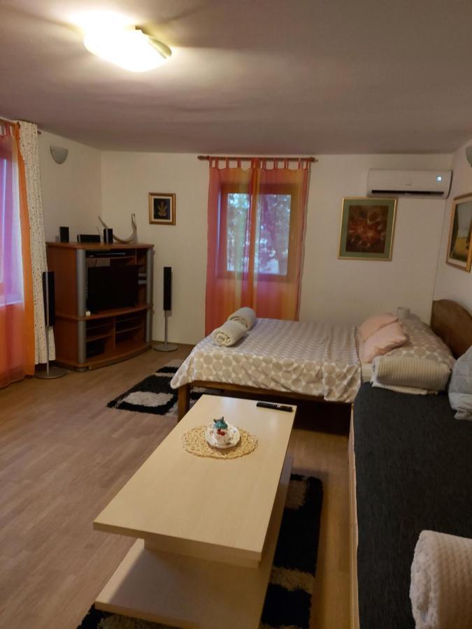 Studio Apartman Kotro Beli Manastir 외부 사진